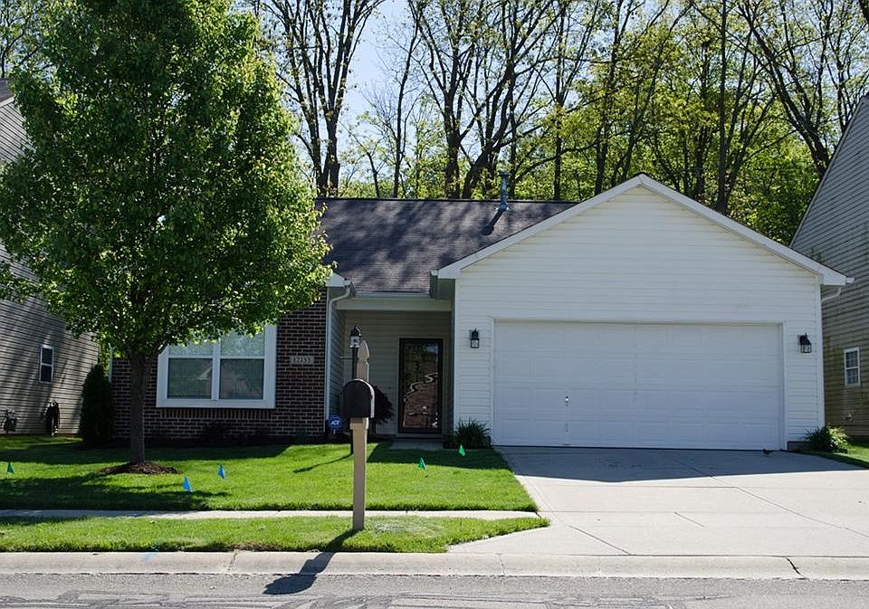 1st image of 12155 Sagamore Woods Dr