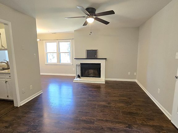 3rd image of 3627 Mill Run