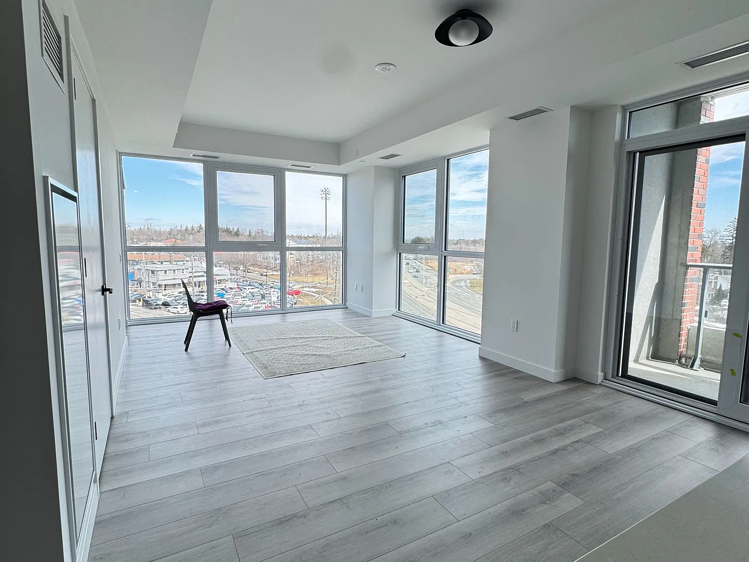 3 bed, $3,000 — Photo 4