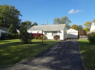 101 Ridge Ln, East Peoria, IL 61611