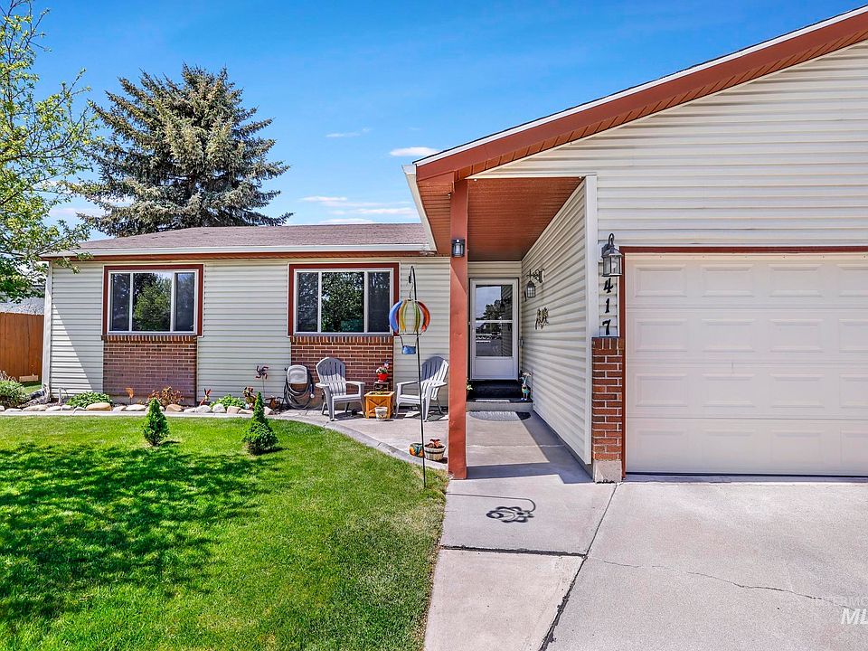 1st image of 417 Altair Dr