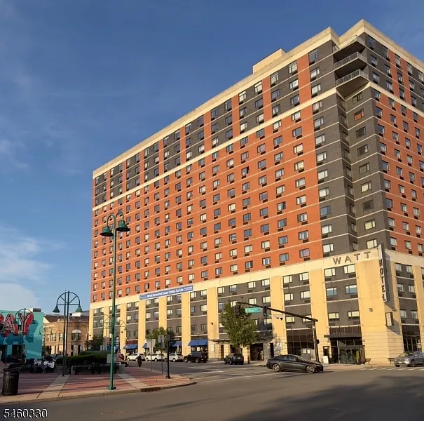 2 bed, 2.0 bath, $2,800 — Photo 1