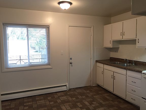 2nd image of 2111 N Elmwood Ave APT 4B