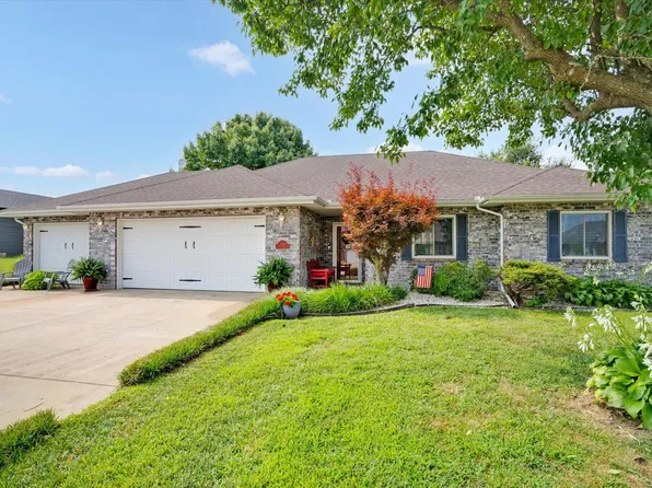 1464 E Wells Street, Bolivar, MO 65613