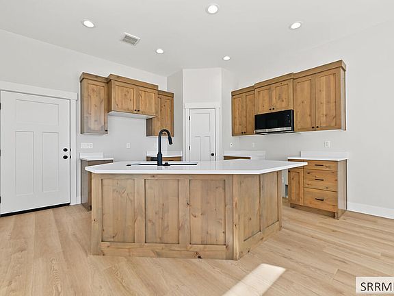 4th image of 3042 Blue Muse Rd