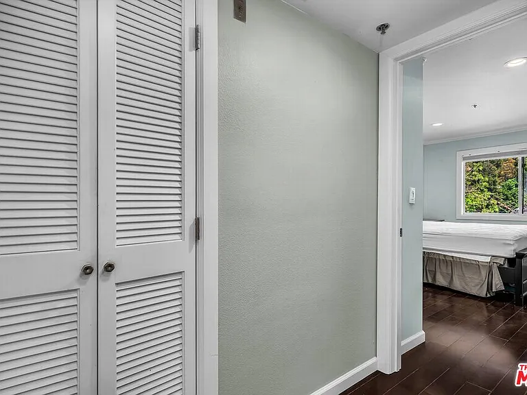 501 Palisades Dr #221 — Photo 10