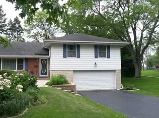 117 W Leslie Ln, Villa Park, IL