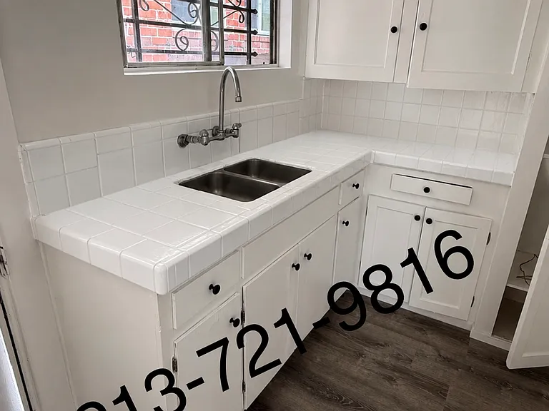 1133 E 59th St #1133 — Photo 2