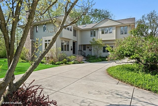 1st image of 360 Hill Ave