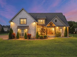 404 Firethorn Trl, Lebanon, TN 37087