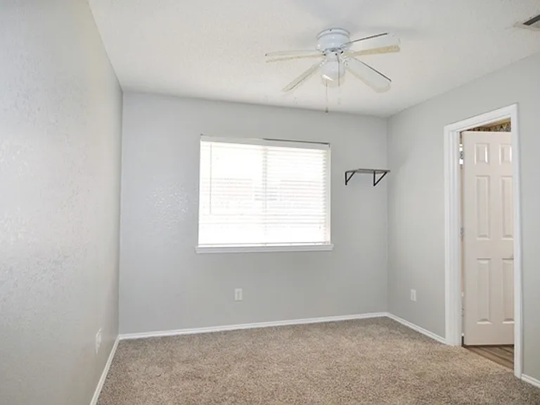 252 Cotton Wood Ct — Photo 14