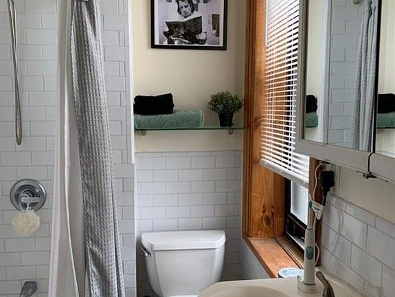 2nd image of 311 7th St APT 5