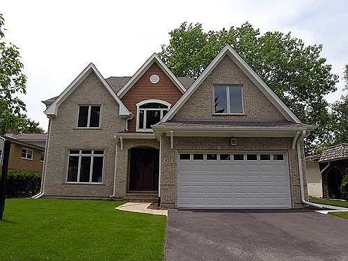 425 Sunset Dr photo 1