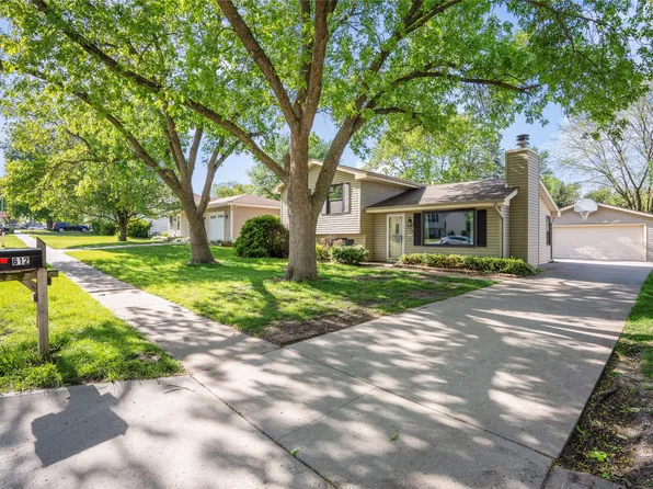 613 NE 5th St, Grimes, IA 50111