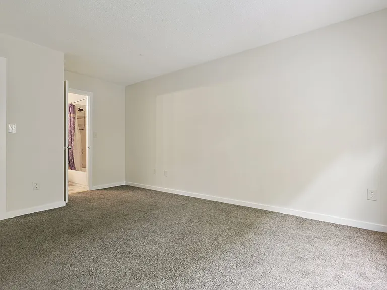 1425 Quinnipiac Ave #302 — Photo 9