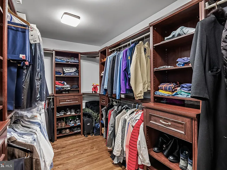 3 S Lakeside Dr W — Photo 35