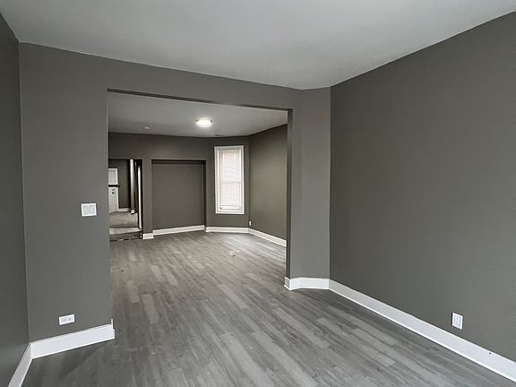4th image of 6753 S Loomis Blvd #1