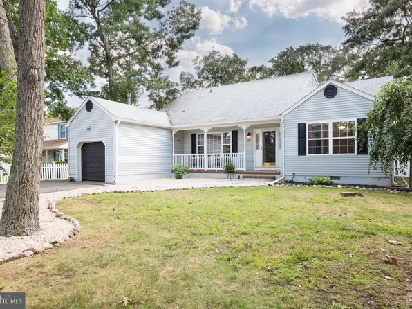 275 S Lakeshore Dr, Manahawkin, NJ 08050
