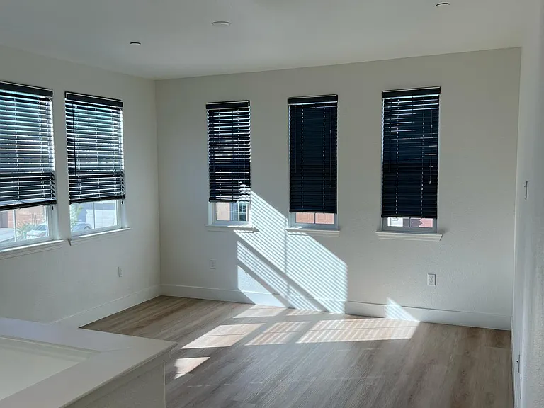 3554 Nuestra Ave — Photo 14