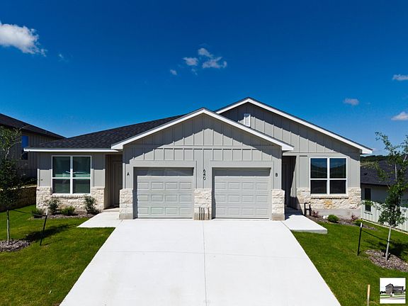 2nd image of 640 Pacific Crest Trl #B