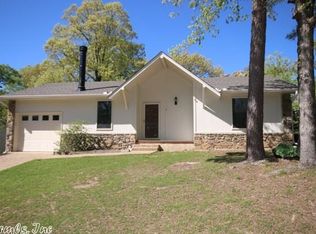 4 Oak Point Ct, Little Rock, AR 72211
