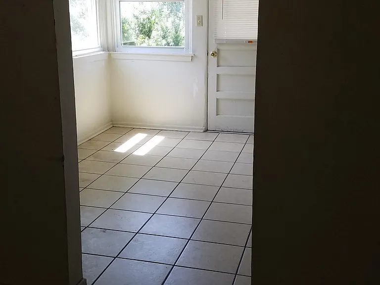 509 N Hagadorn Rd — Photo 9