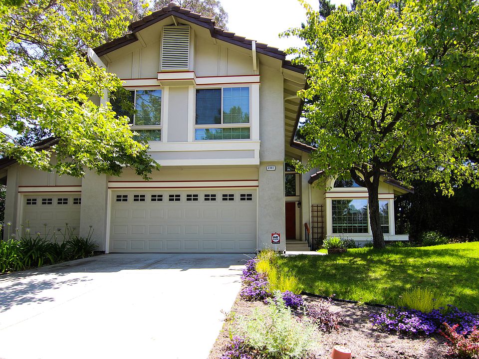 1st image of 2381 Oak Glen Cir