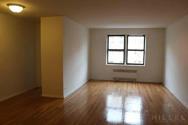 Rented by Hillel Realty Group | media 13