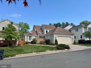 2925 Aran Ct, Oakton, VA 22124