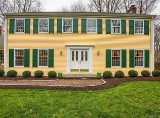 373 Middlesex Rd, Darien, CT 06820