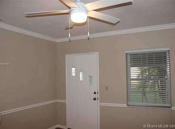 5th image of 384 Linwood Dr