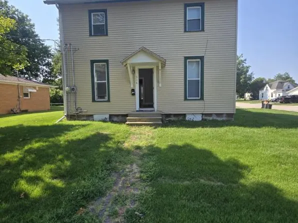 310 W Main St, Aledo, IL 61231