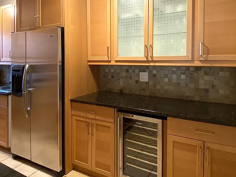 303 E 37th St #5E — Photo 9