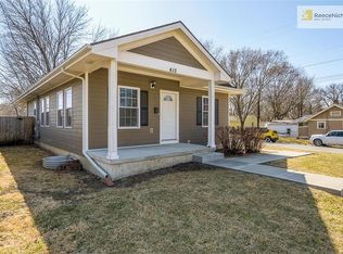 415 W 77th St, Kansas City, MO 64114