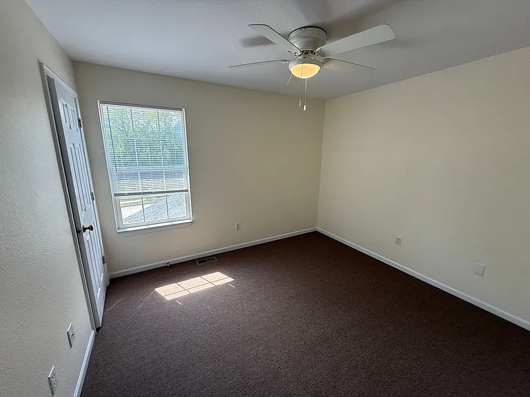 1326 N Frideriki Dr — Photo 23