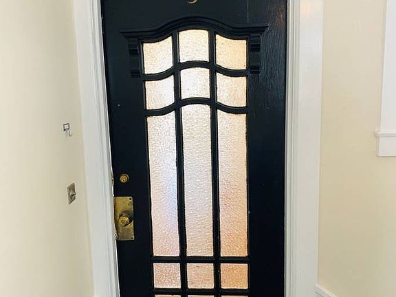 4th image of 1030 Masonic Ave APT 3