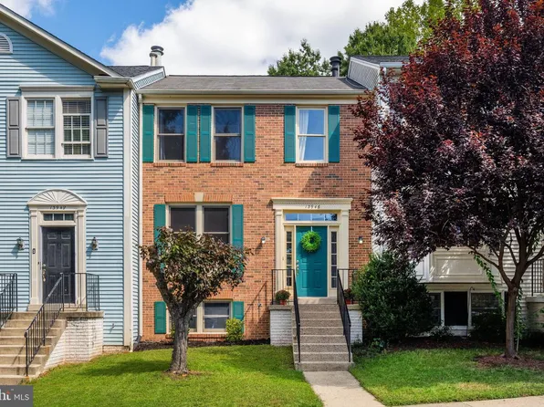 13946 Waterflow Pl, Centreville, VA 20121