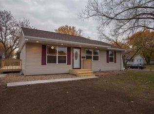 510 Candlewick Rd, Waterloo, IA 50703