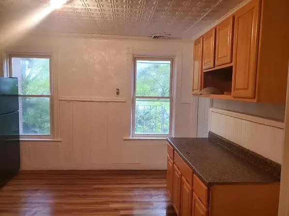 98 Overlook Pl Floor 3, Newburgh, NY 12550
