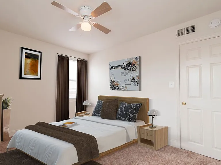Oaklee Village Apartments — Photo 10