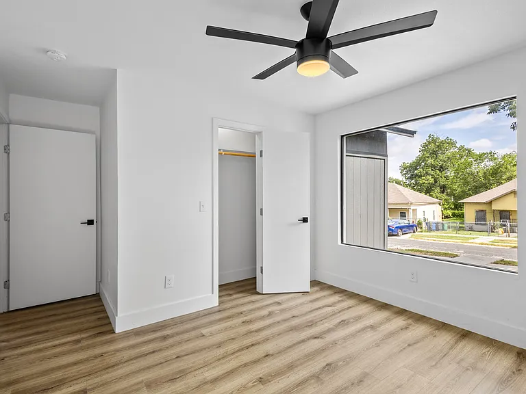 334 Cooper St — Photo 14