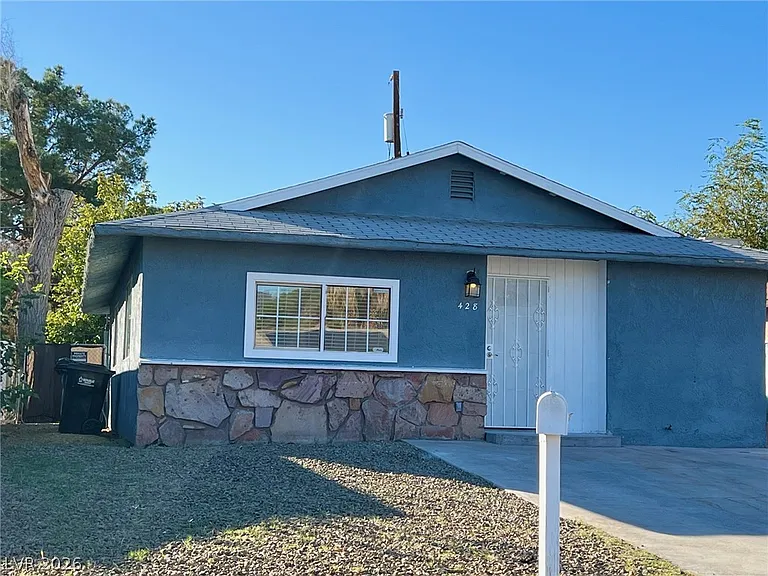 428 Beaumont St — Photo 3