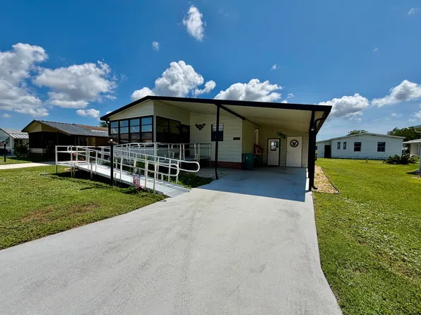 2217 Parkland Dr, Melbourne, FL 32904