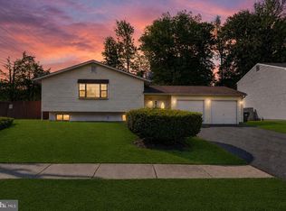 1 Broadleaf Dr, Newark, DE 19702