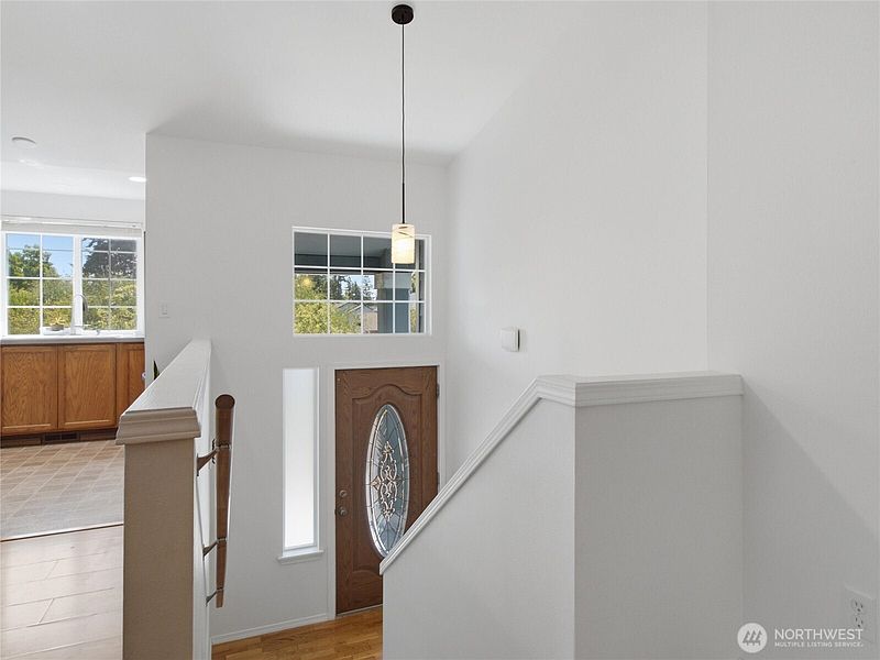 3rd image of 15658 91st Way SE