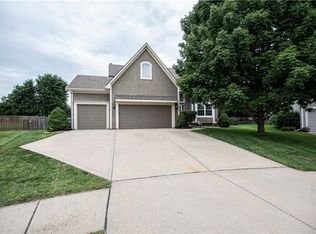 2444 SW 12th Ct, Lees Summit, MO 64081