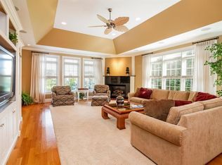 41 Seascape Ln, North Falmouth, MA 02556