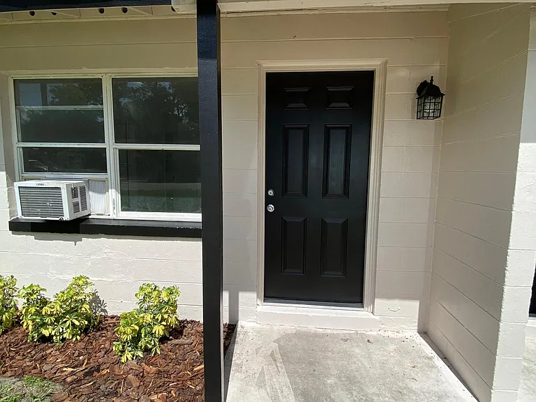 105 Desoto Ave — Photo 2