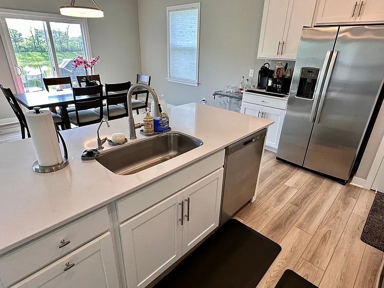 721 Scarsdale Ln — Photo 13