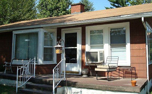 4th image of 241 Daniel Dr